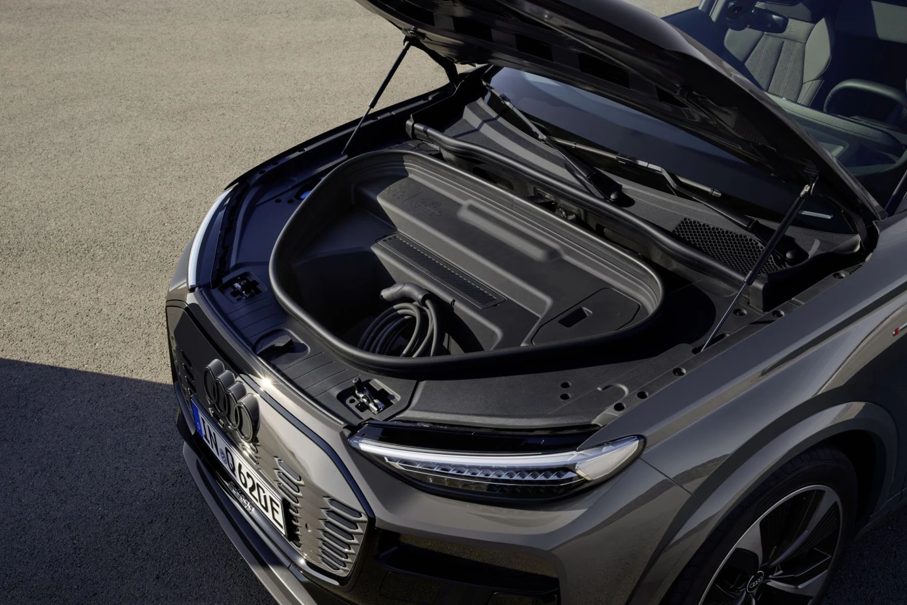 Audi Nachrüstsatz Frontkofferraum für Q6 e-tron GFB|GFN