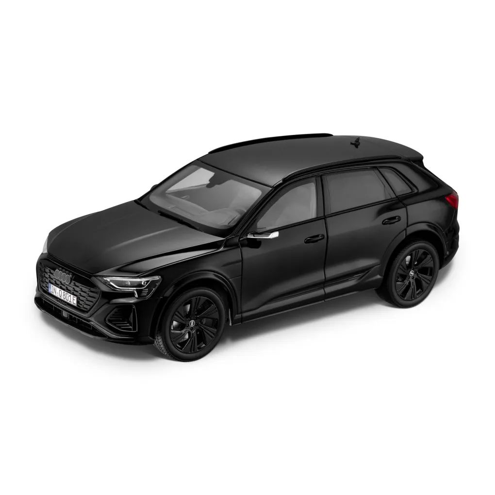 Audi Q8 e-tron, Mythosschwarz, 1:18