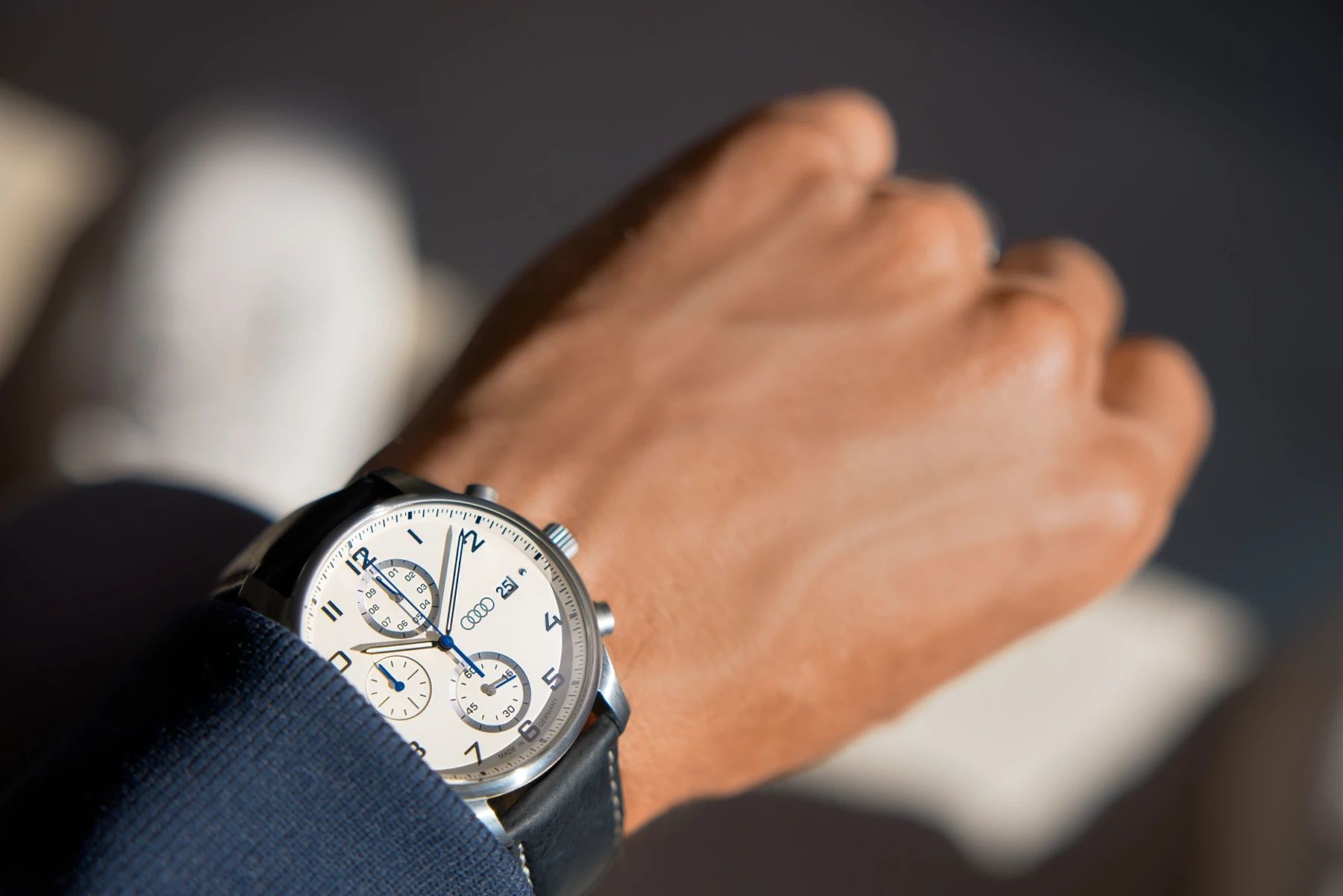 Audi Chronograph, Herren, silber/beige