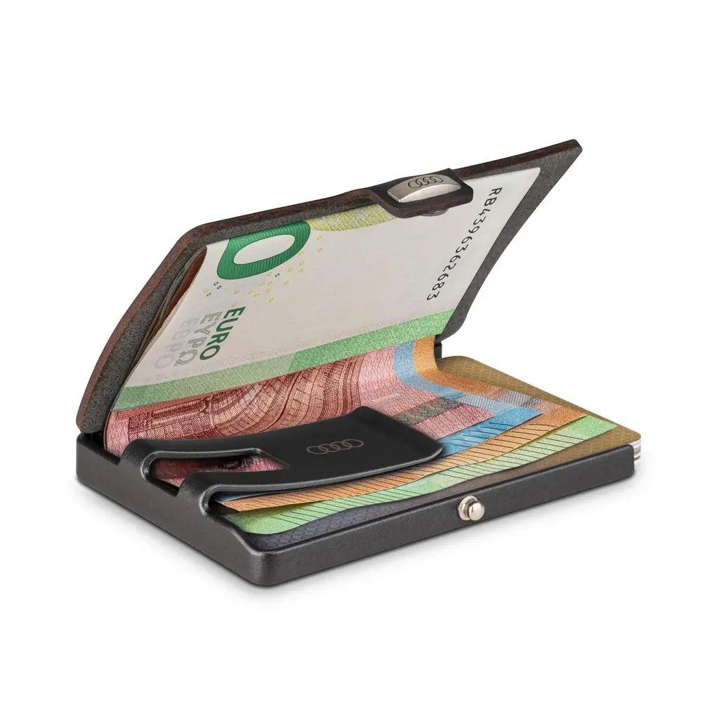 Audi I-CLIP, schwarz